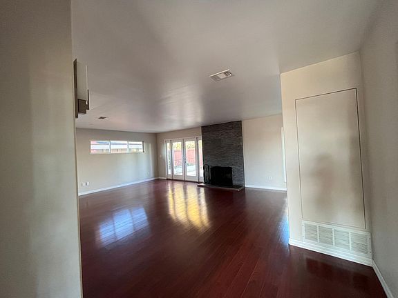 2nd image of 6004 Carnegie St