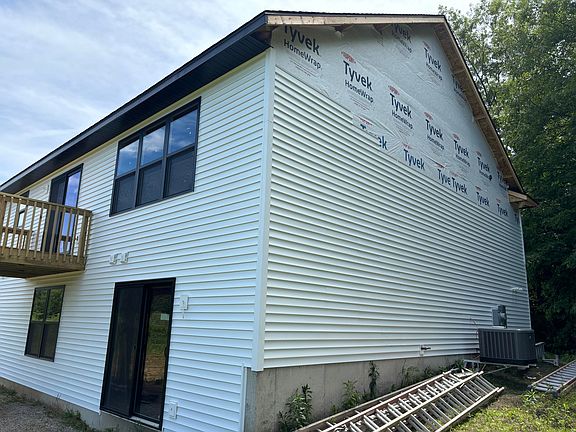 2nd image of 13722 Sunny Ln