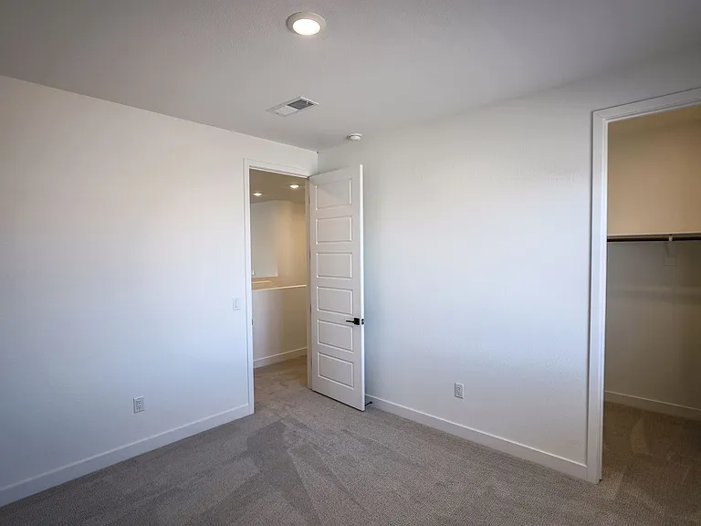 3068 W Orco Ln — Photo 24