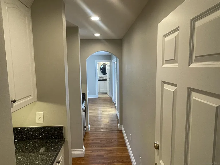 2119 Missouri St — Photo 8