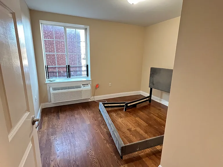711 Sip St #203 — Photo 6
