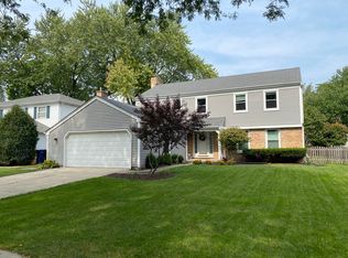 939 Creekside Cir, Naperville, IL 60563