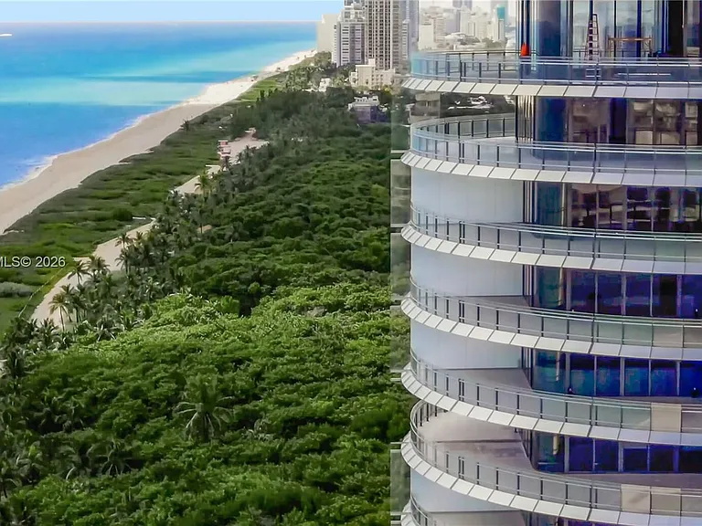 8701 Collins Ave #1103 — Photo 24