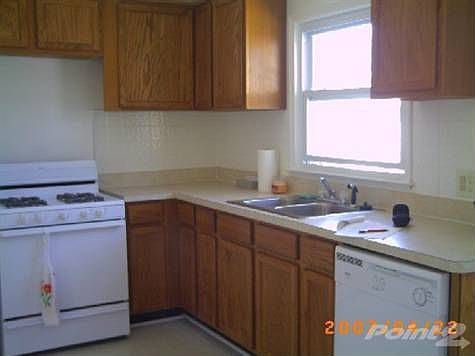 2nd image of 8351 Lillian St