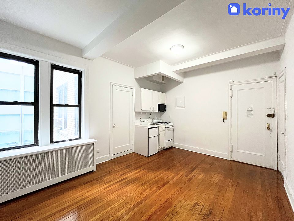 2nd image of 155 E 52nd St APT 7K