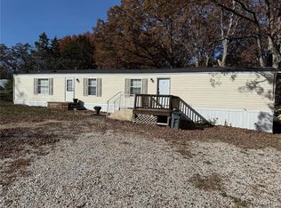 26189 N Carol St, Warrenton, MO 63383