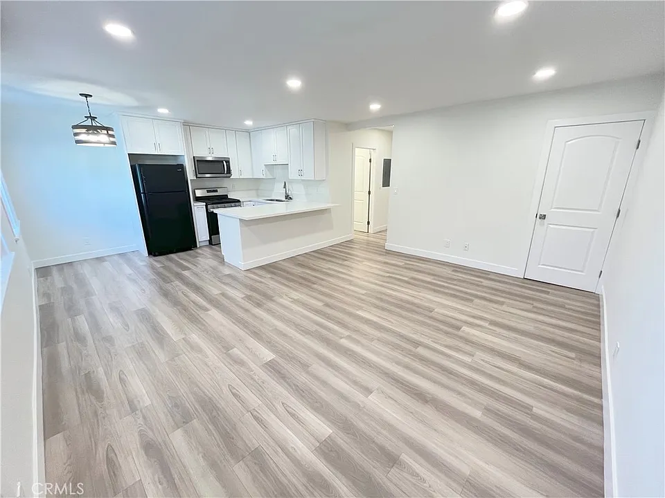 4419 Pennsylvania Ave #10