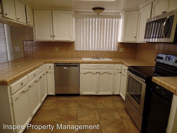 2nd image of 7172 La Habra Ave