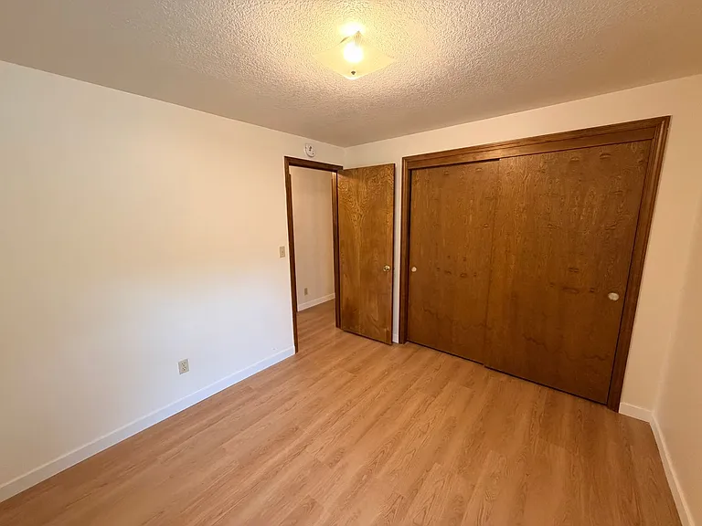4389 Imperial Dr — Photo 15