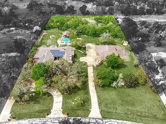 4th image of 588 W Bartlett Dr