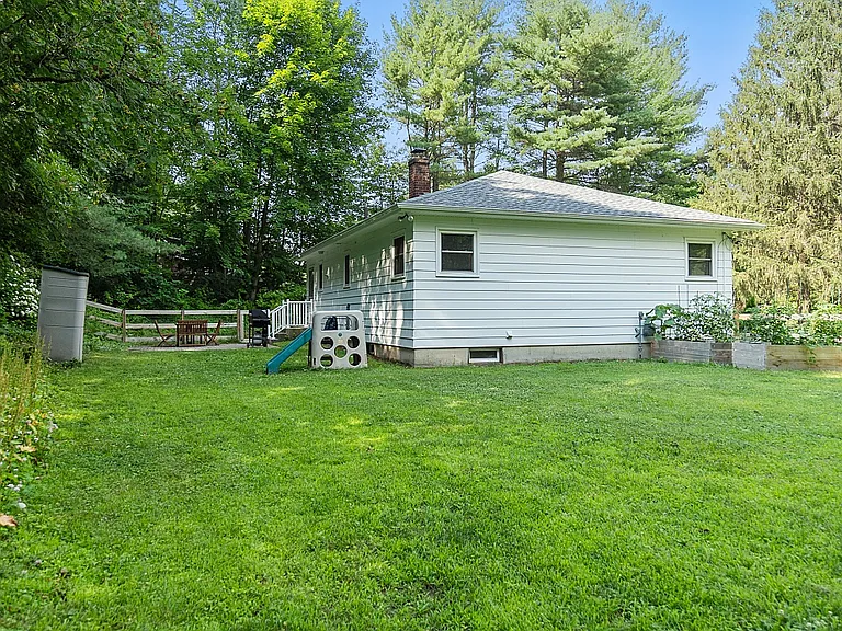 590 Ashby State Rd — Photo 23