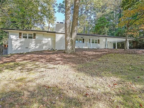 2nd image of 1923 Forest Green Dr