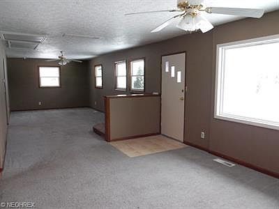 4th image of 4208 Oxford Dr