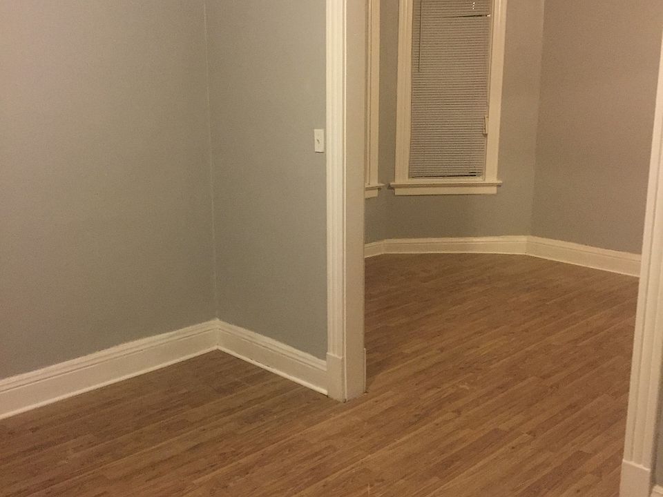 2nd image of 1630 Thorn St APT 1
