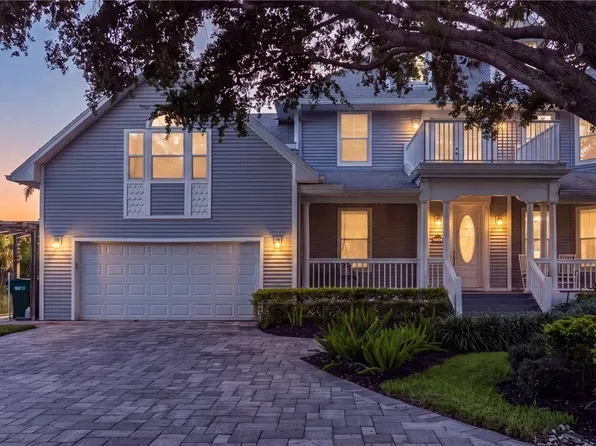 1495 Gordon River Ln, Naples, FL 34104