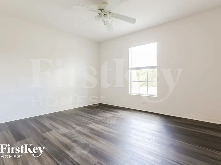 11092 Vanessa Ave — Photo 13