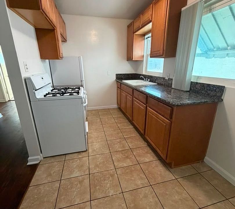 1st image of 1028 Redondo Ave APT 6