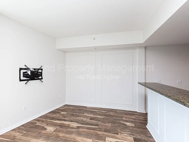 253 10th Ave #525 — Photo 10