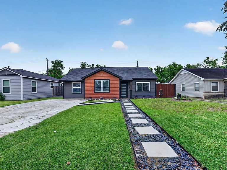 3863 Arbor St — Photo 9