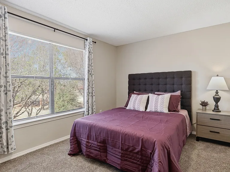 Edmond at Twenty500 Apartments — Photo 15