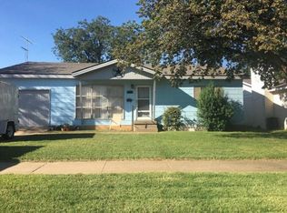 2016 W 21st St, Plainview, TX 79072