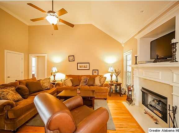 4th image of 6870 Lexington Oaks Dr