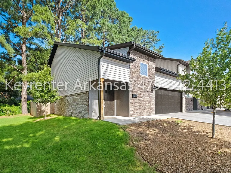 899 N Rupple Rd #121 — Photo 3