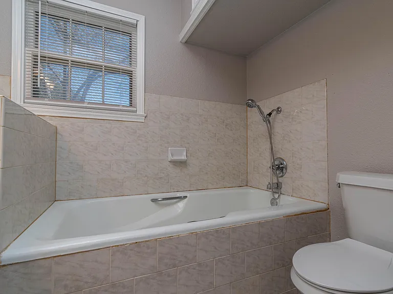 609 S Pecan Ave — Photo 10