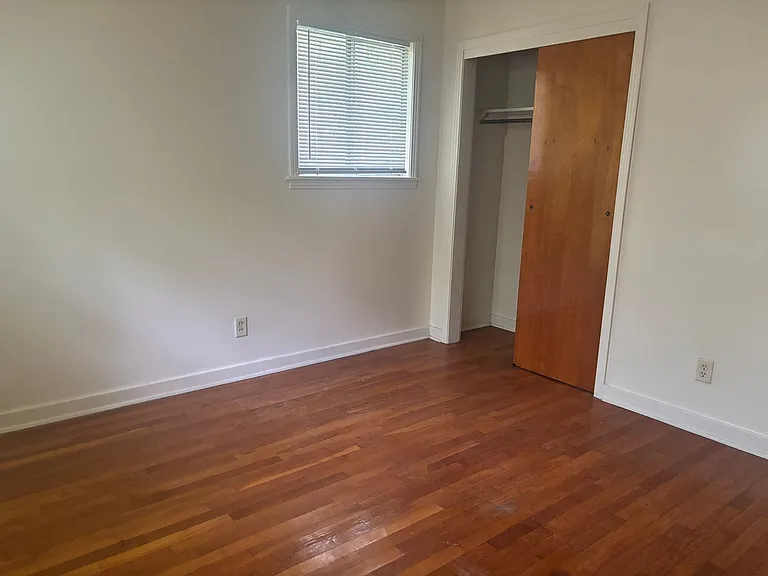 1022 Garden Park Dr — Photo 8