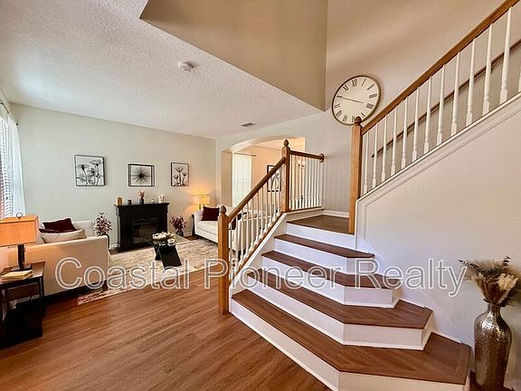 5th image of 11113 Avery Oaks Dr