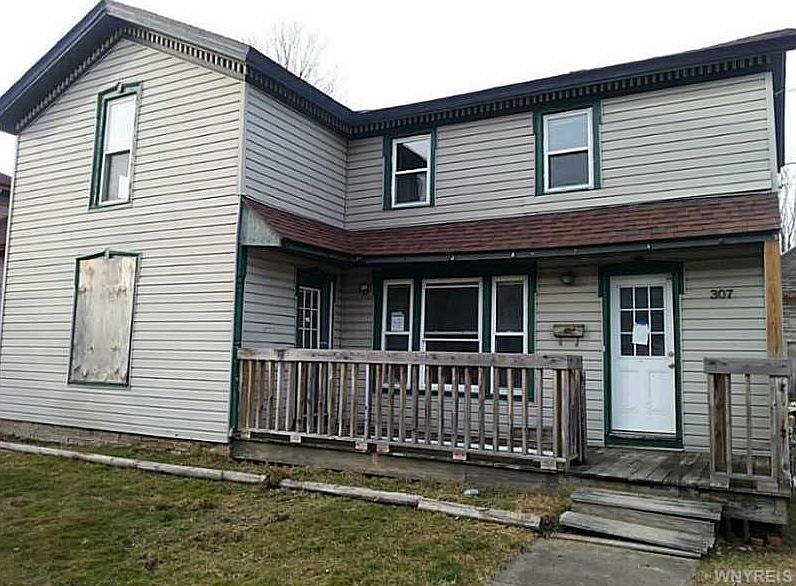 1st image of 307 Fair Oak St