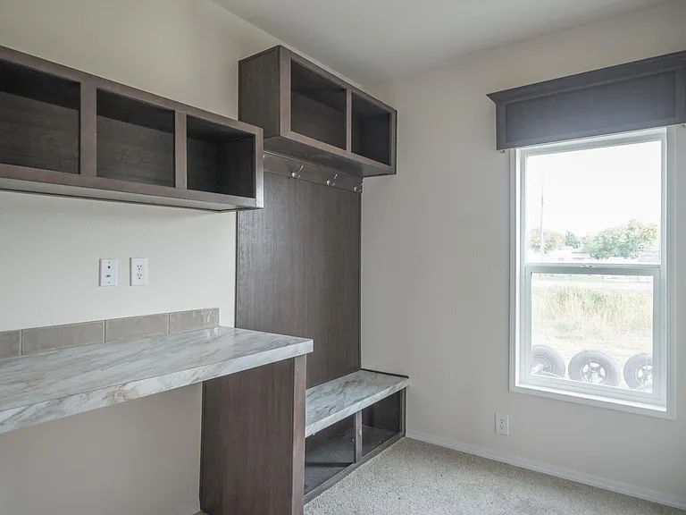 657 N 3565 E — Photo 4