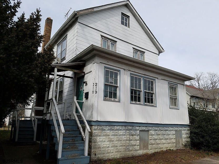 1st image of 219 Liverpool Ave