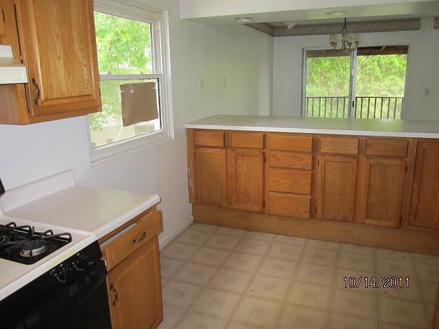 2nd image of 7950 Castle Hedge Dell