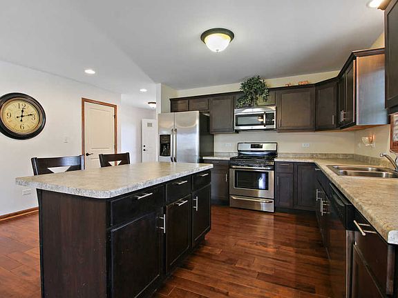 5th image of 6144 Park View Dr