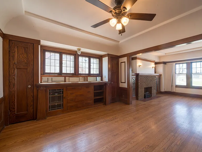 2372 N Bremen St — Photo 24