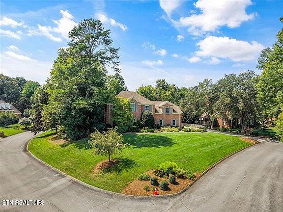 5th image of 1609 Botsford Dr