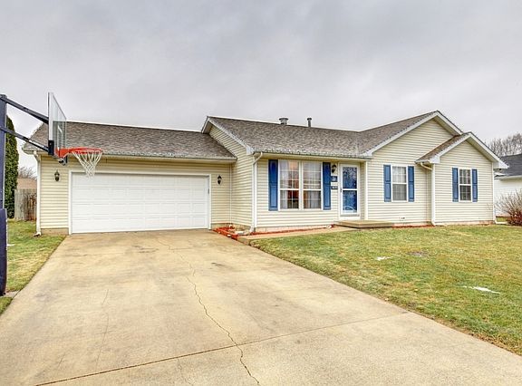 2nd image of 409 Rosewood Dr