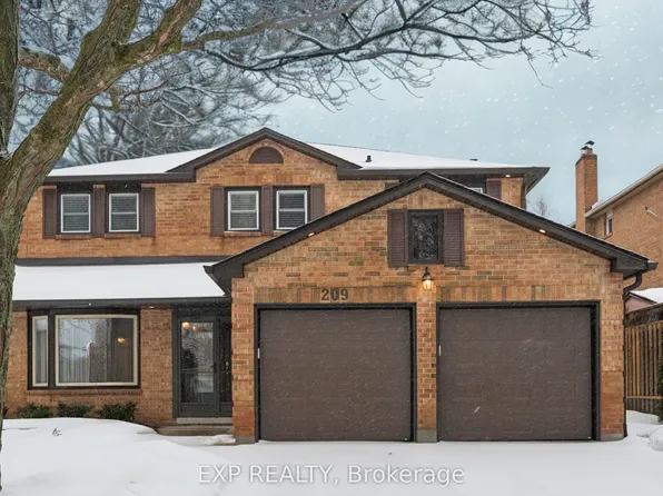 209 Nottingham Dr, Oakville, ON L6H 4H7