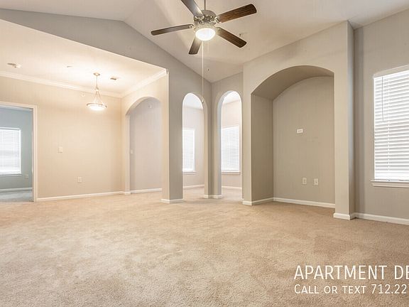 5th image of 13928 Woodson Park Dr #3207