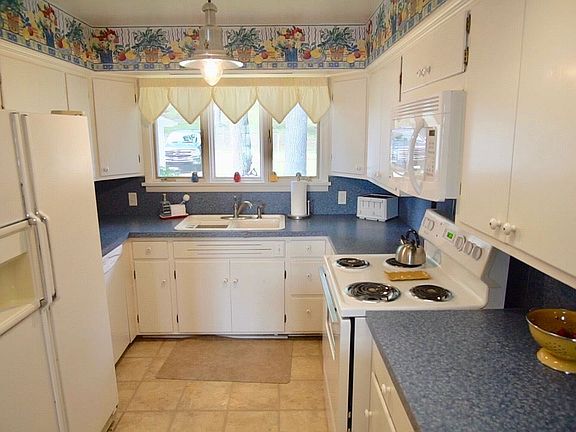 5th image of 2666 Vineyard Ln