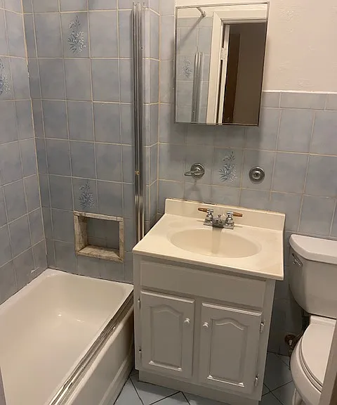 6085 Putnam Ave — Photo 3
