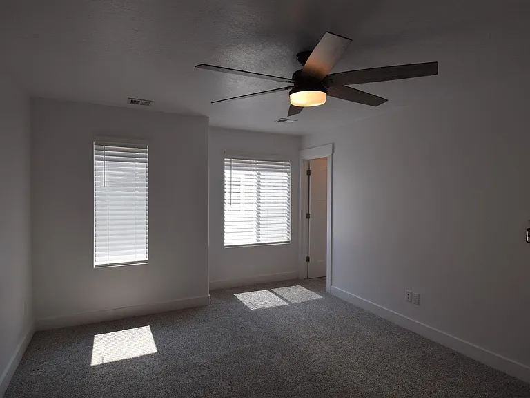 4727 S Hillhouse Cv #102 — Photo 6