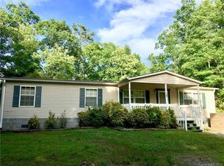 15 Hunter Rd, Fairview, NC 28730