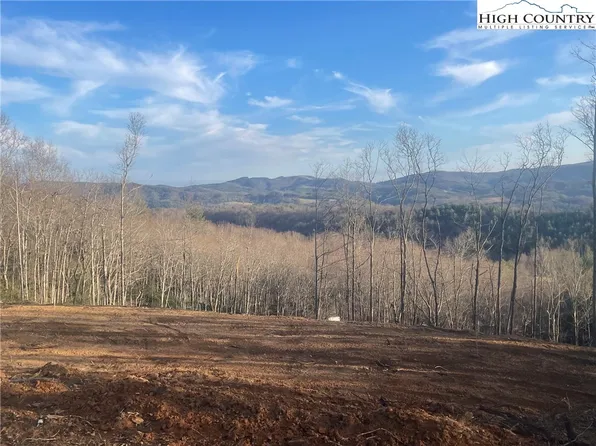 42 Sharpes Mountain Lane, West Jefferson, NC 28640