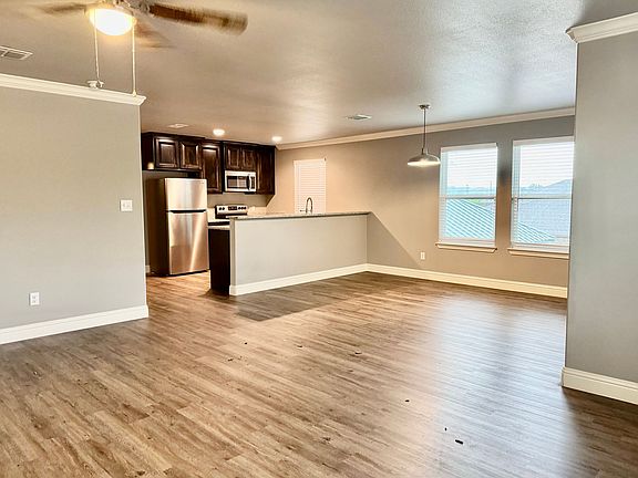 2nd image of 2009 Rockview Dr #203