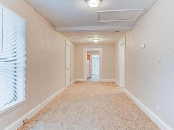 5th image of 2027 W 12th St Unit B