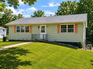 761 Grace Ave, Leavenworth, KS 66048