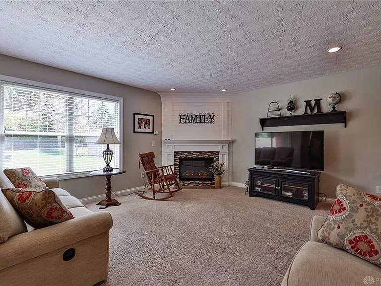 564 Cider Mill Way — Photo 3