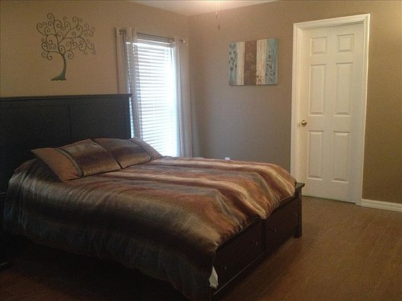 4th image of 2819 Wild Tamarind Blvd